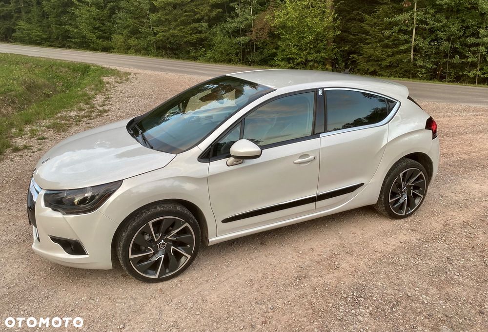 Citroën DS4 1.6 HDi SoChic - 29