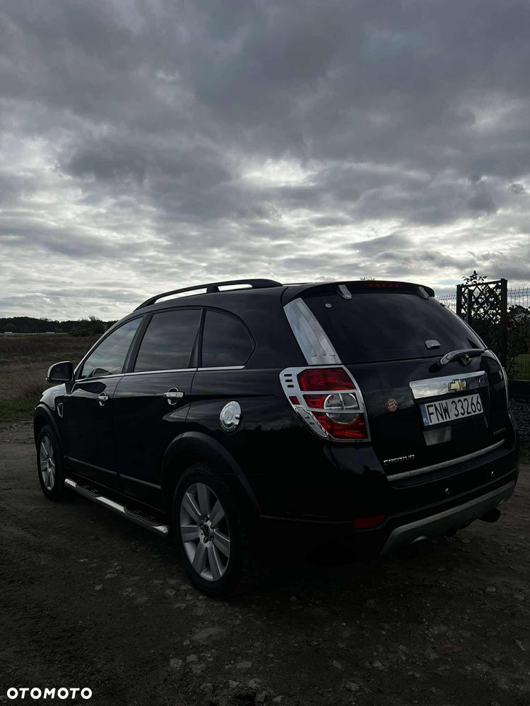 Chevrolet Captiva 2.0 d LT medium 5os - 2