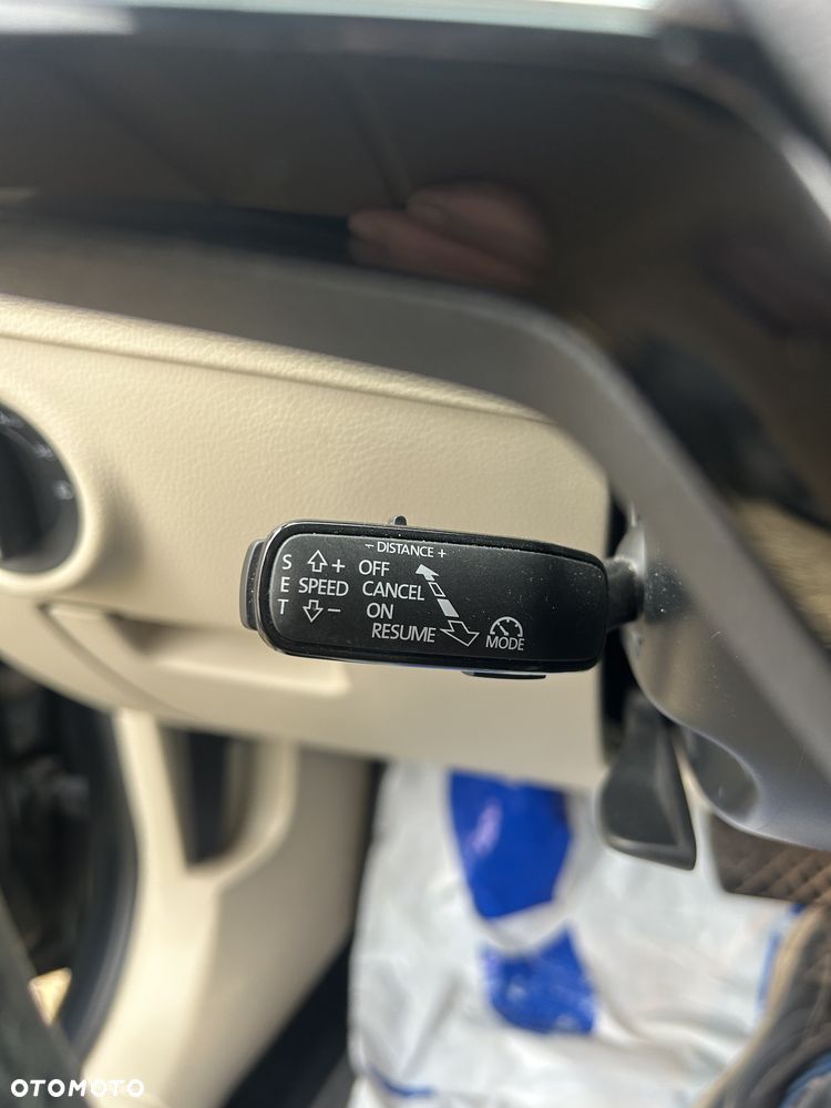 Skoda Superb 2.0 TDI DSG Premium Edition - 15