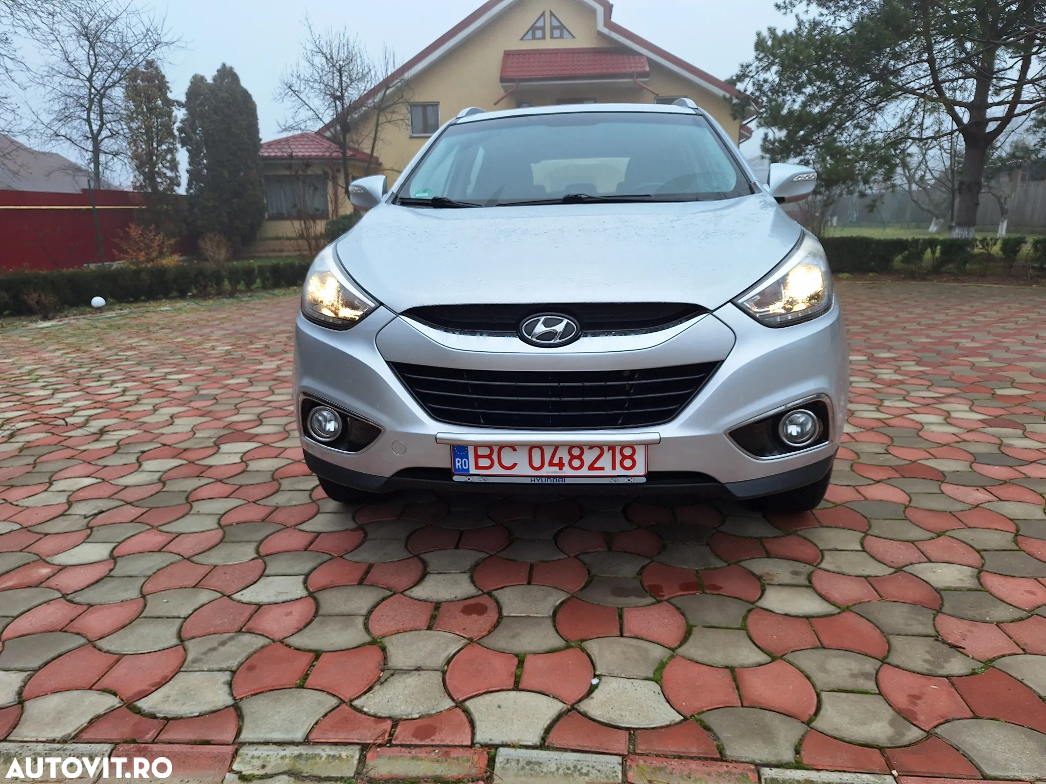 Hyundai ix35 2.0 CRDI 4WD Automatik Fifa World Cup Gold Edition - 2