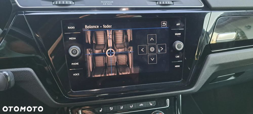 Volkswagen Touran 2.0 TDI BMT Highline DSG - 22