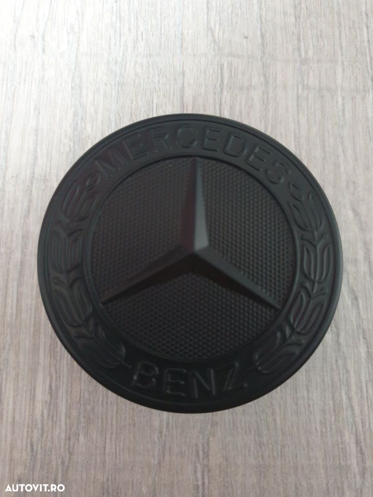 Emblema-Capota-Sigla-Logo-Mercedes-57-mm-Neagra-W204-W212-C-E-Class- - 1