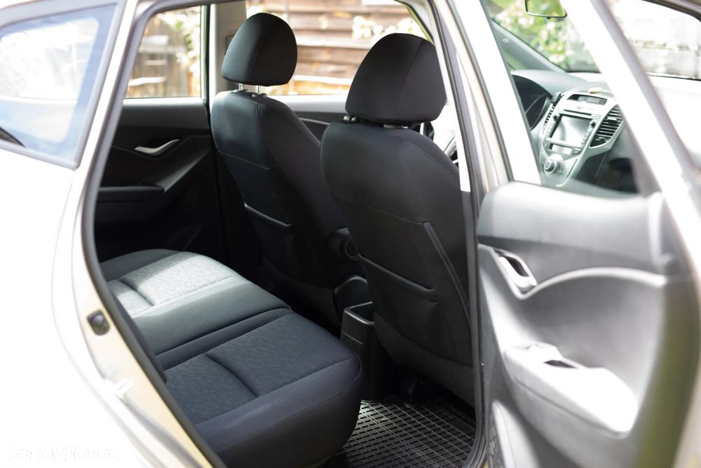 Hyundai ix20 1.6 Comfort - 4