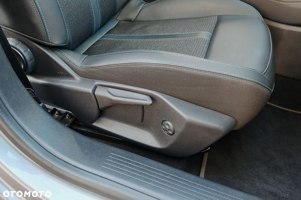 Peugeot 308 1.5 BlueHDi Allure S&S EAT8 - 23