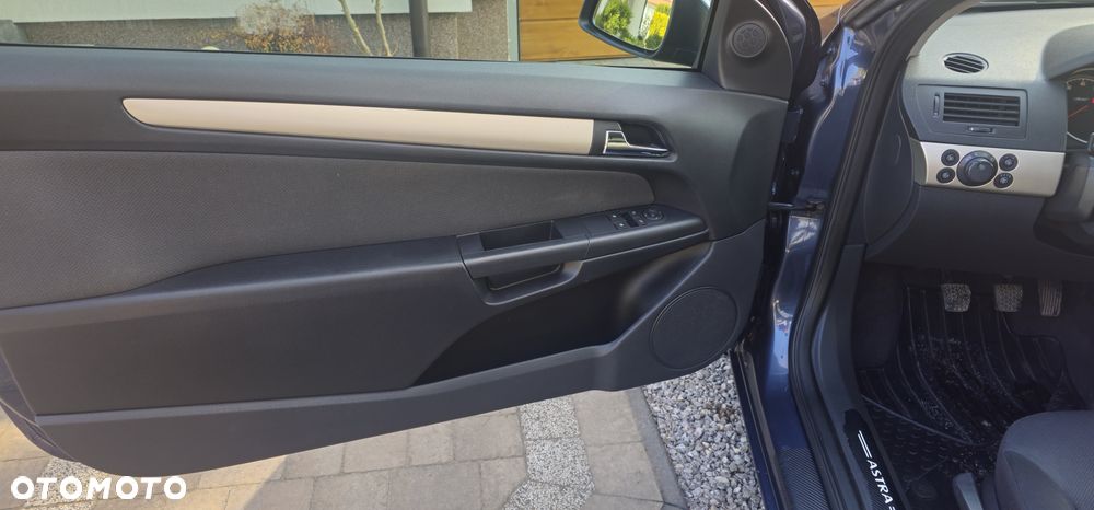 Opel Astra 1.6 Enjoy - 4