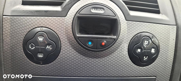 Panel klimatyzacji nawiewu Renault Megane II 2005