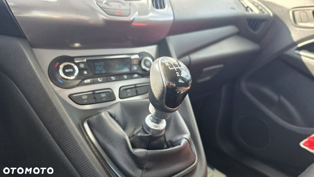 Ford Transit Connect - 18