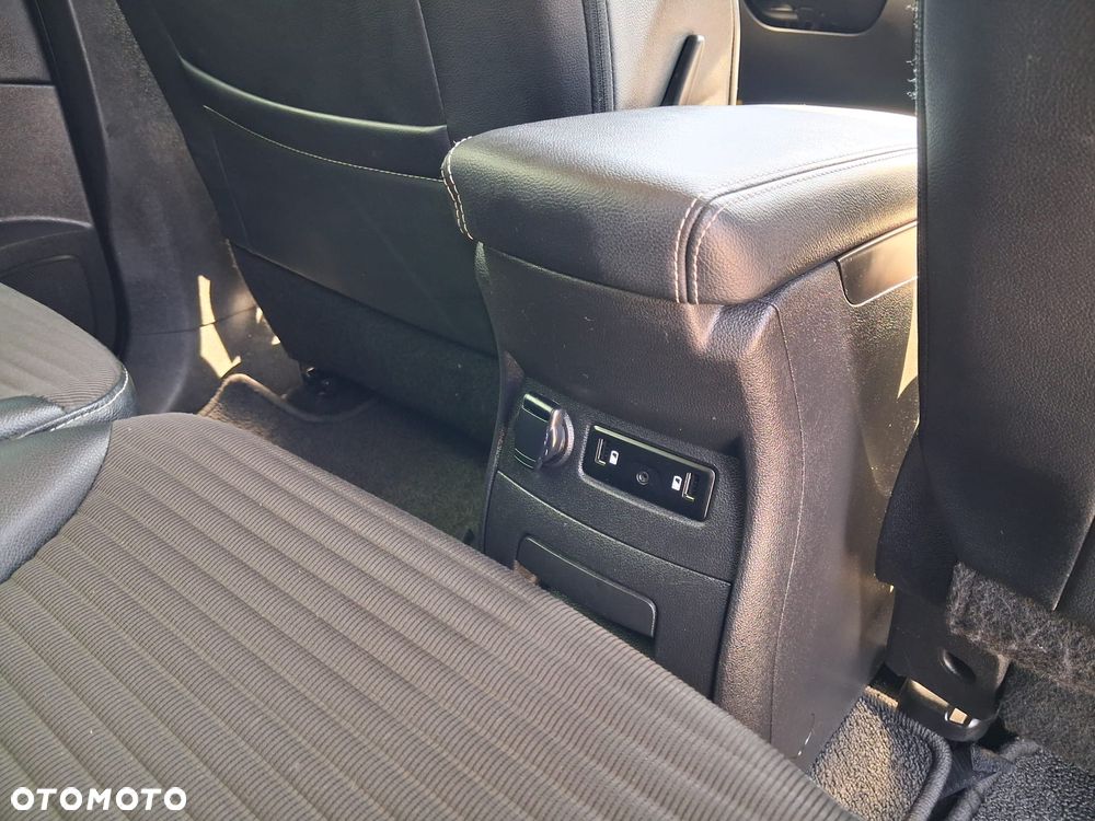 Renault Scenic TCe 140 GPF EDC BUSINESS EDITION - 14