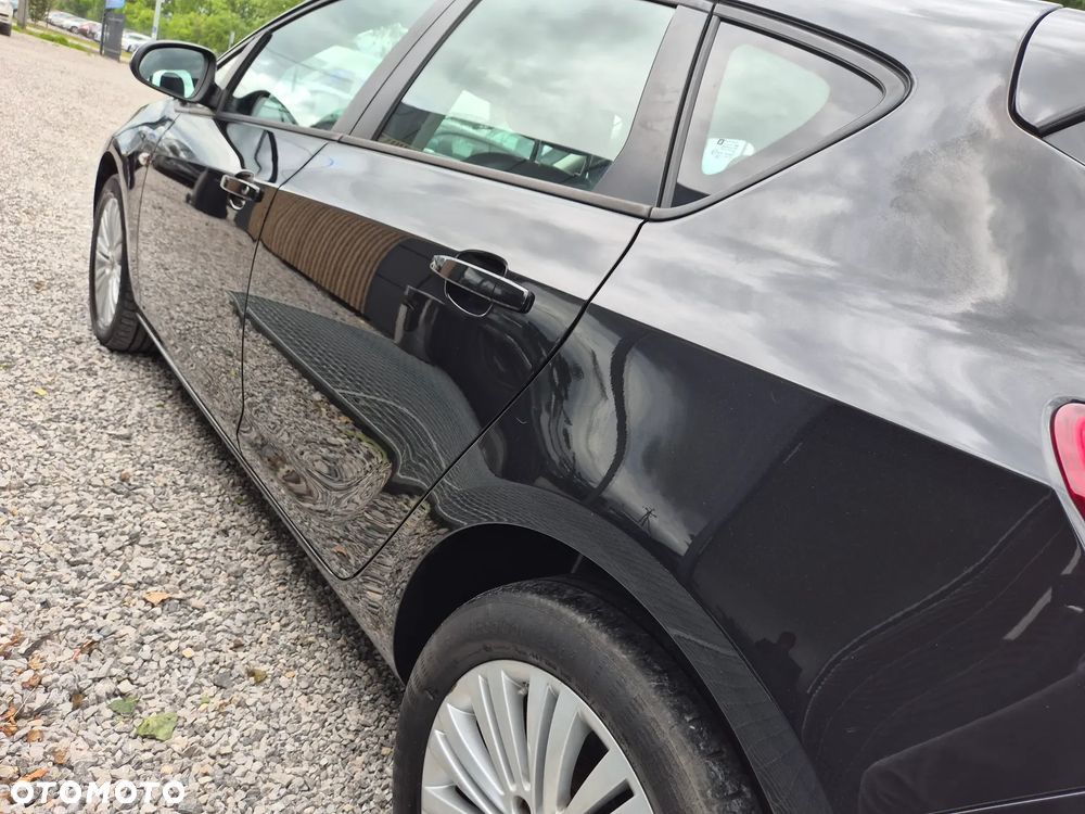 Opel Astra 1.6 CDTI Essentia - 22