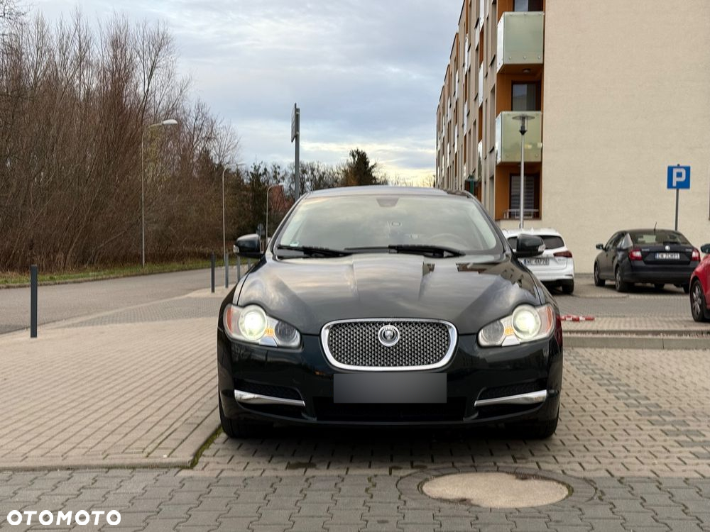 Jaguar XF 2.7 V6 D Luxury - 2