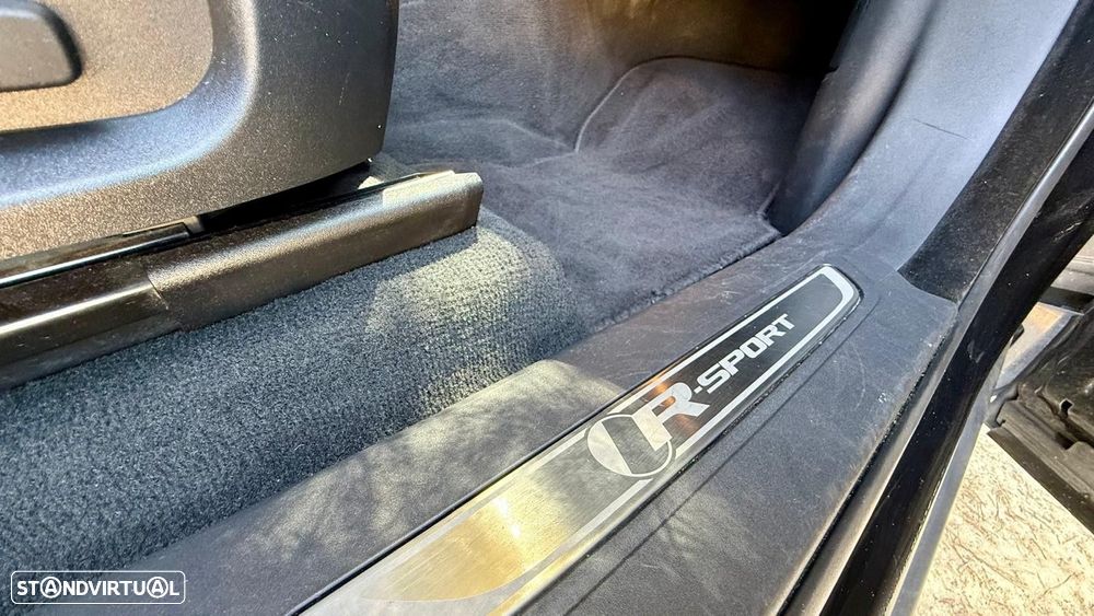 Jaguar F-Pace 25d AWD Aut. R-Sport - 44