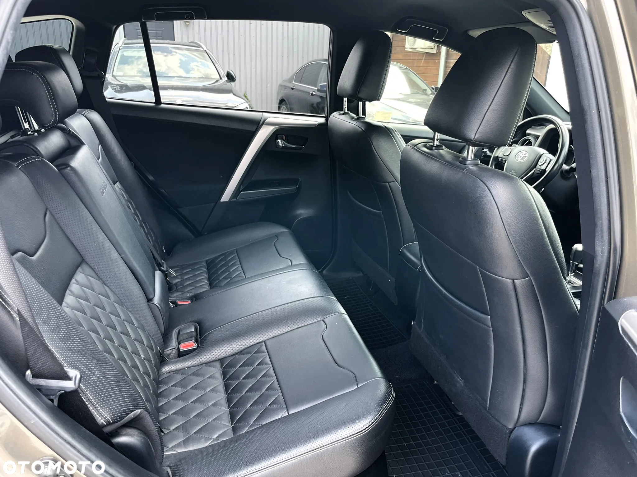 Toyota RAV4 Hybrid Prestige 4x4 - 12