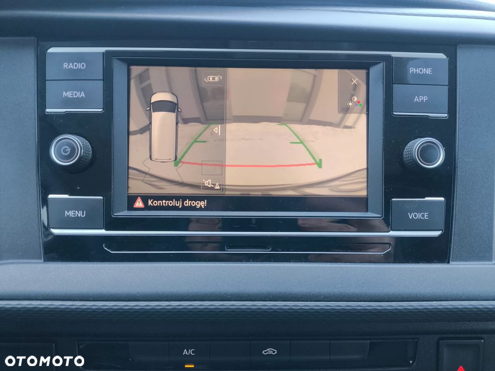 Volkswagen Transporter - 24