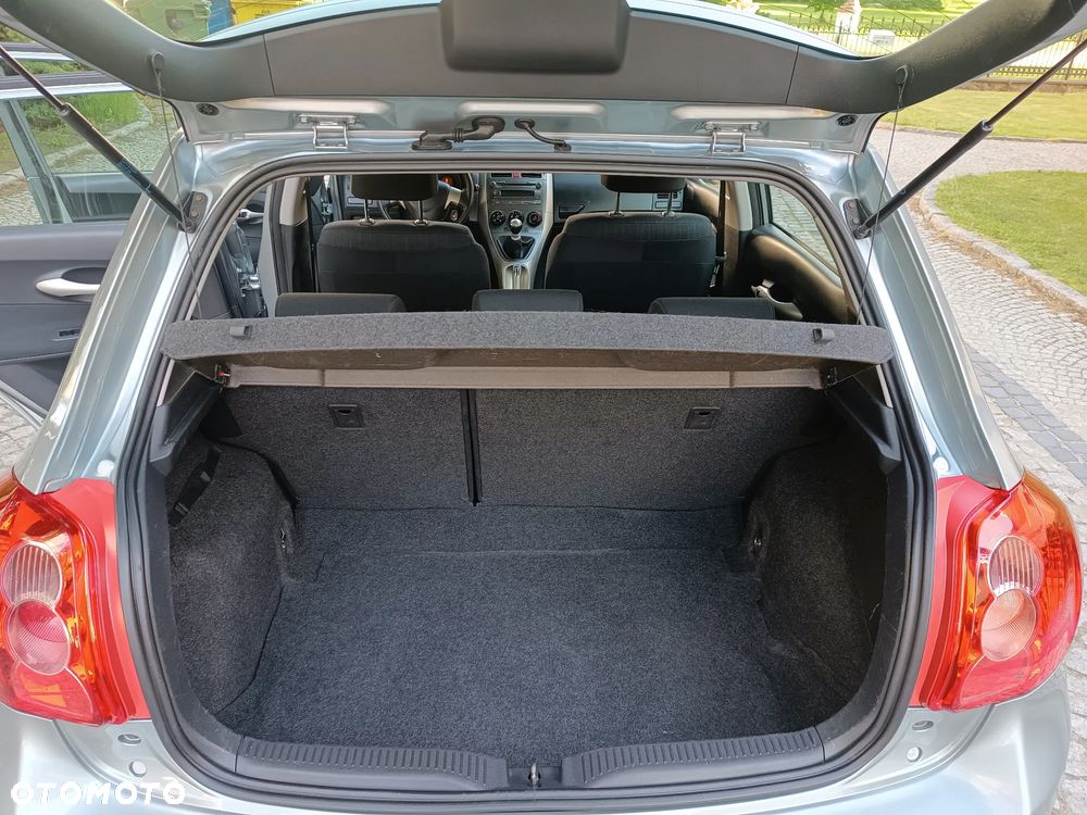 Toyota Auris 2.0 D-4D Edition - 18