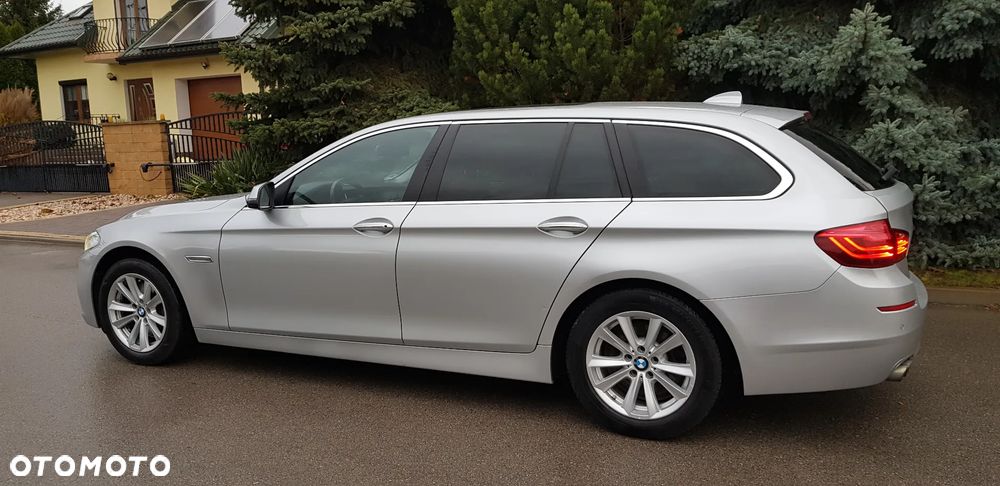 BMW Seria 5 525d Touring Sport-Aut - 6