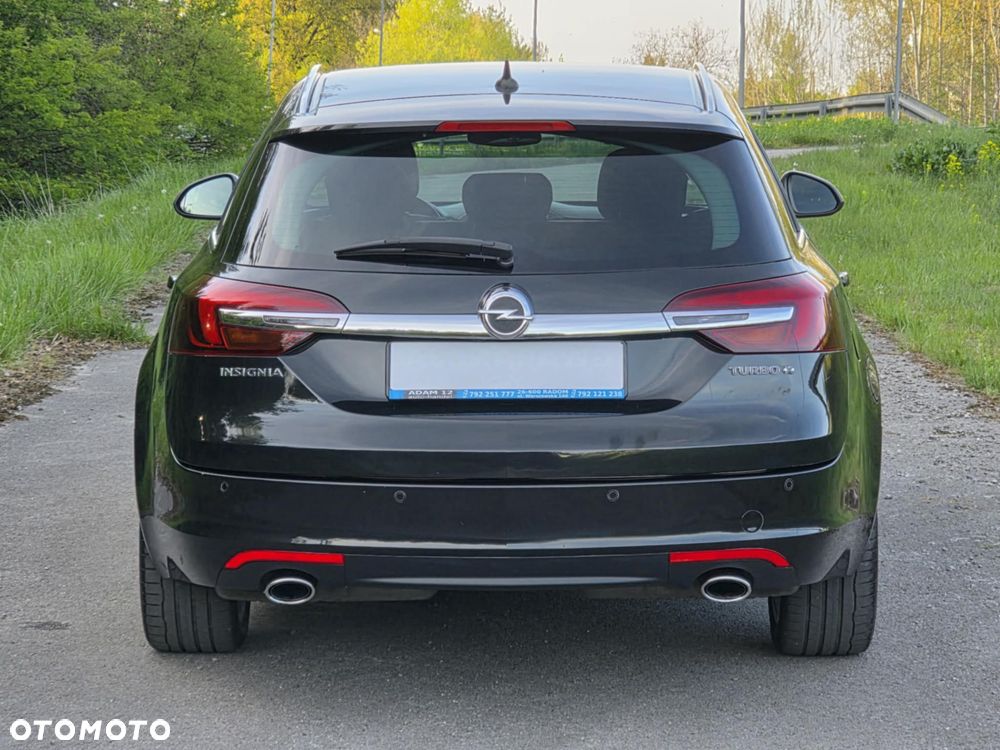 Opel Insignia 2.0 Turbo 4x4 Sport - 8