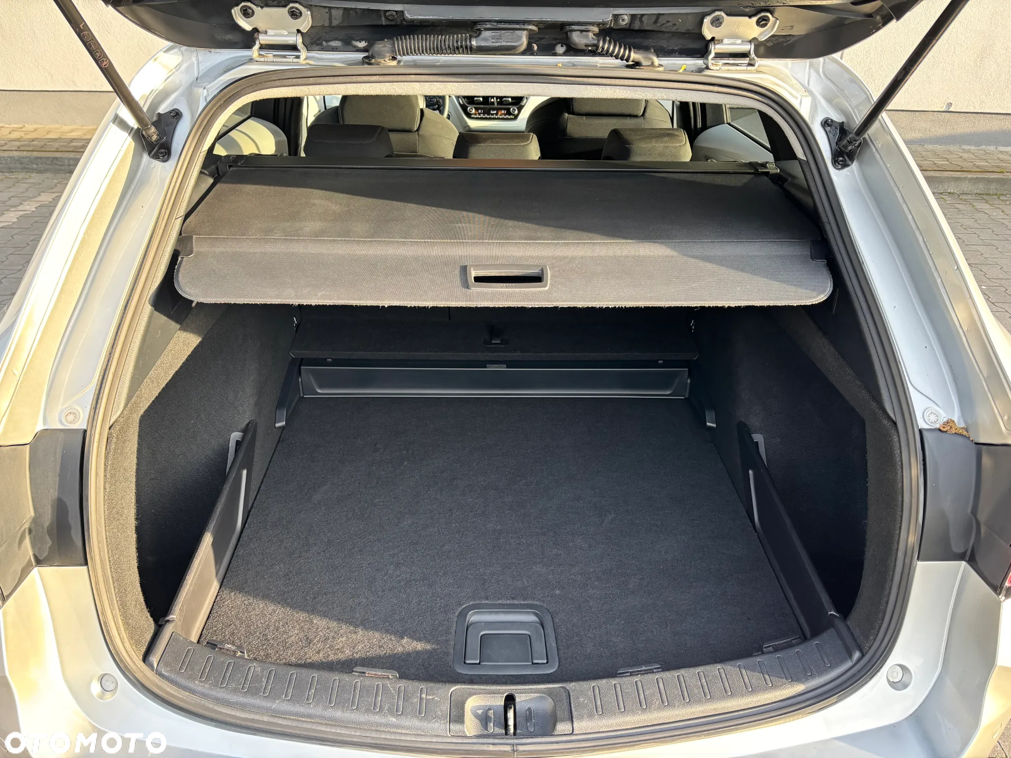 Toyota Corolla 1.8 Hybrid Comfort - 7