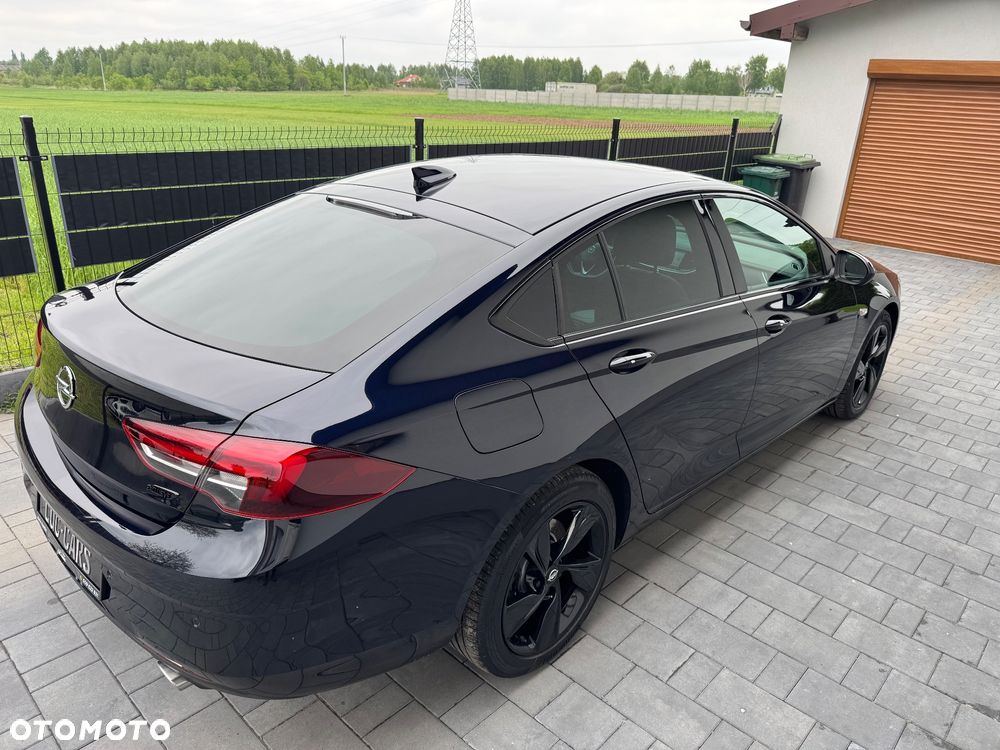 Opel Insignia 2.0 BiTurbo 4x4 Exclusive - 15