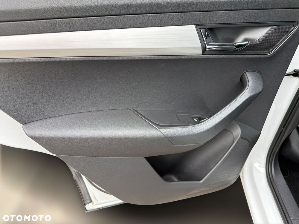 Skoda Karoq 1.5 TSI ACT Ambition DSG - 32