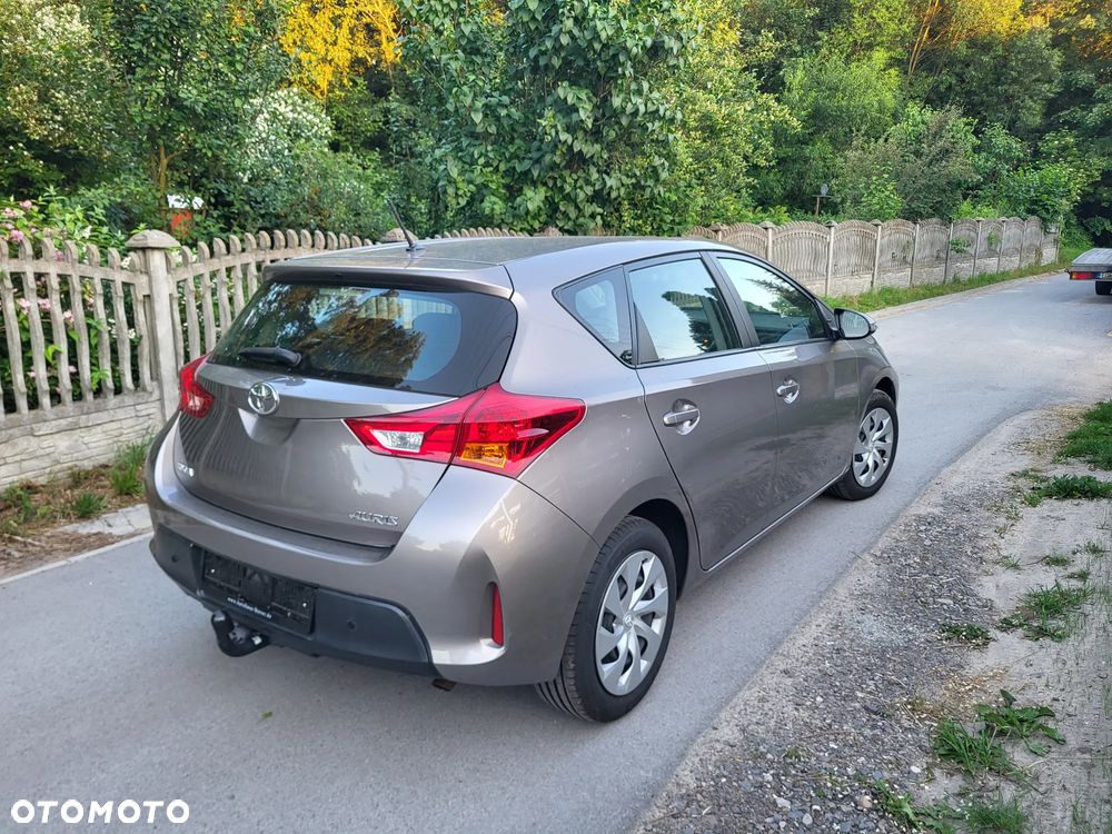 Toyota Auris 1.33 VVT-i Classic - 17