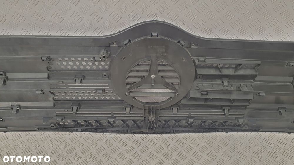mercedes atego w967 3 2013- grill atrapa - 6