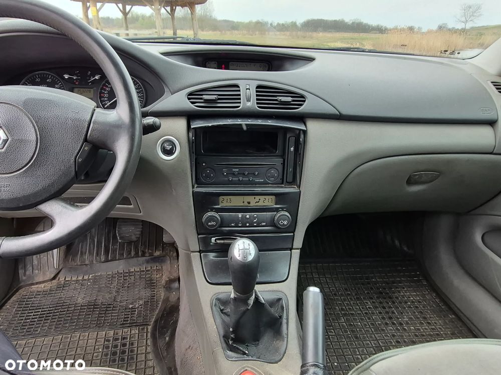Renault Laguna - 12