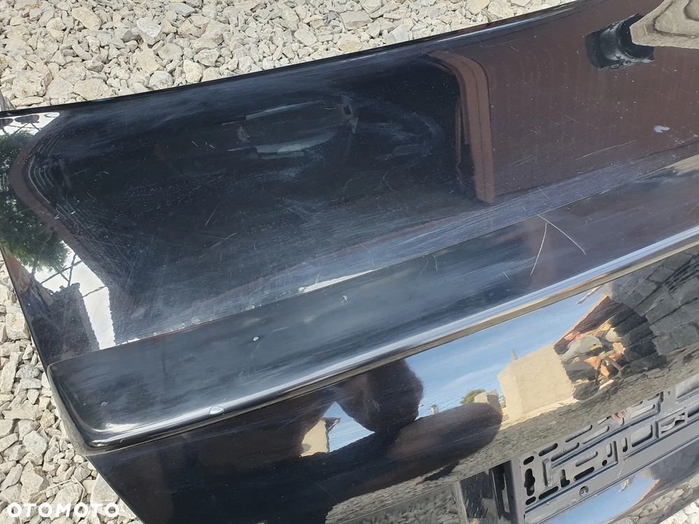 AUDI A4 B6 SEDAN KLAPA BAGAŻNIKA  ZAWIASY SIŁOWNIKI KLAMKA ZAMEK TAPICERKA - 4