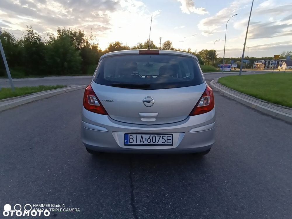 Opel Corsa 1.2 16V Cosmo - 5