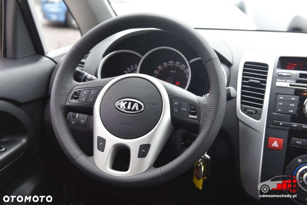 Kia Venga - 23