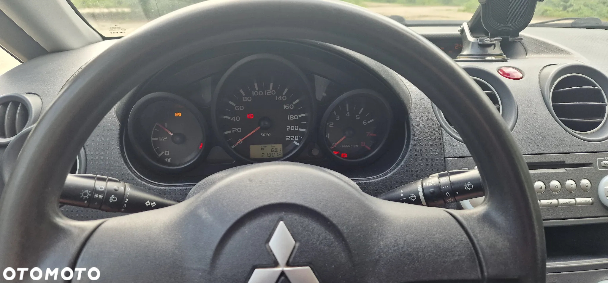 Mitsubishi Colt - 11