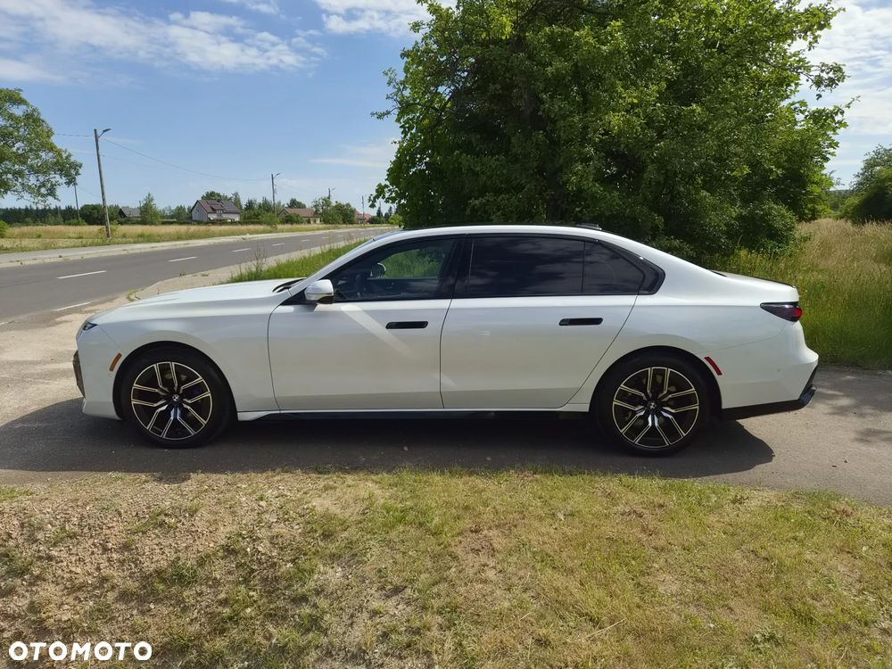 BMW Seria 7 - 18