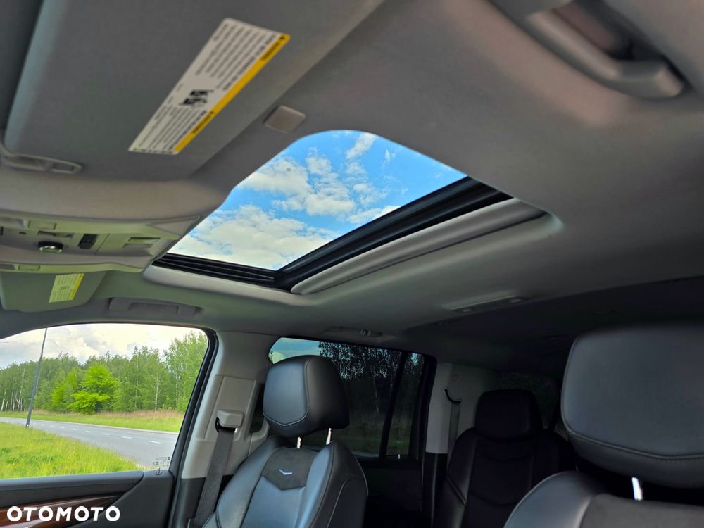 Cadillac Escalade ESV 6.2 V8 AWD AT Premium - 16