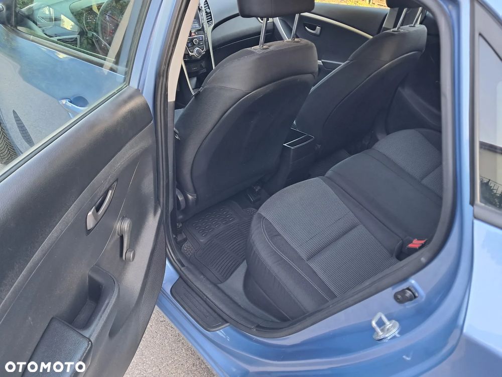 Hyundai i30 1.6 CRDI Trend - 17