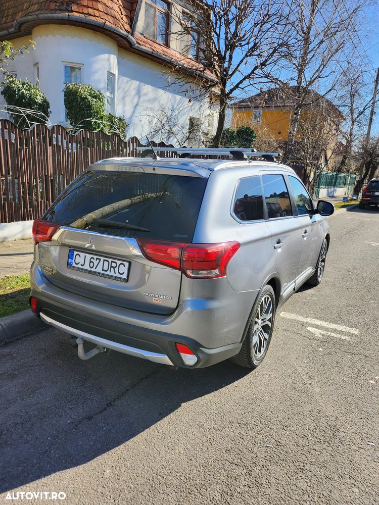 Mitsubishi Outlander 2.2L DI-D AS&G 6MT 4WD Intense A80 - 3