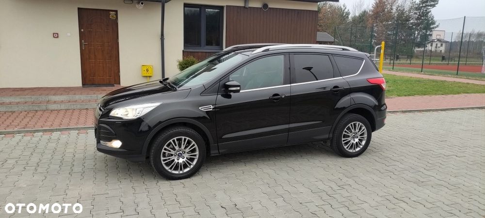 Ford Kuga 2.0 TDCi 2x4 Titanium - 5