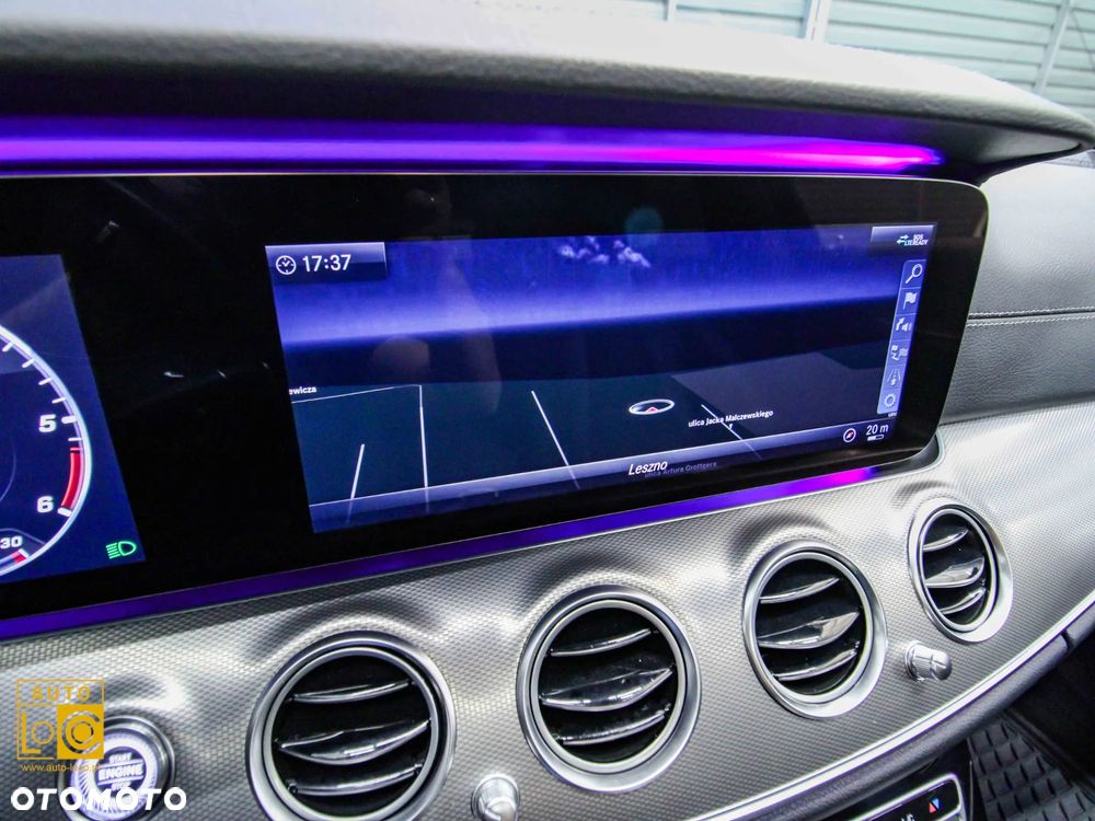 Mercedes-Benz Klasa E 220 d 4-Matic Business Edition 9G-TRONIC - 21