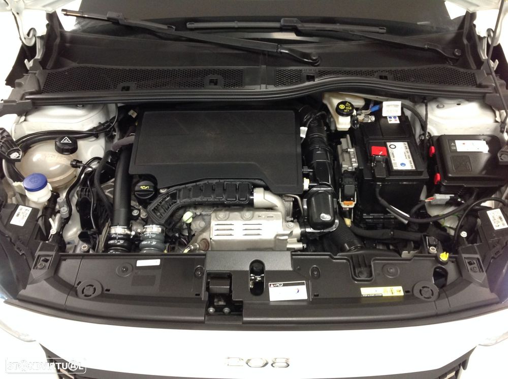 Peugeot 208 1.2 PureTech Allure - 56