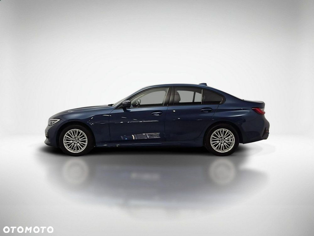 BMW Seria 3 320i xDrive Sport Line - 2