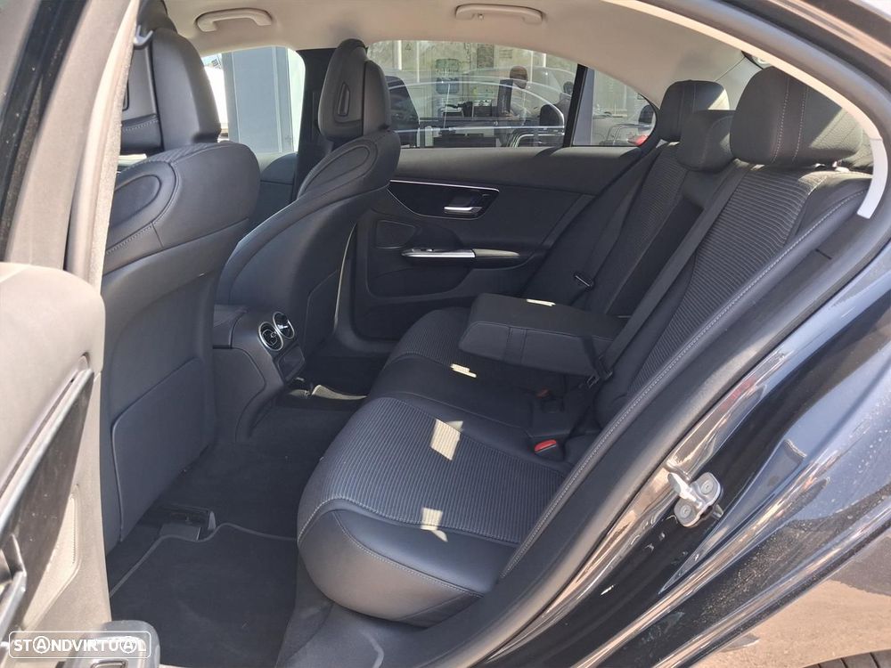 Mercedes-Benz C 300 de Avantgarde - 11