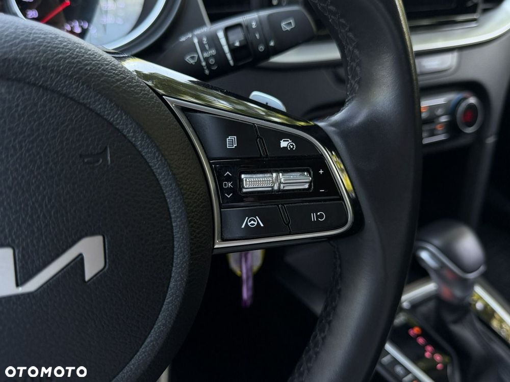 Kia Ceed - 24