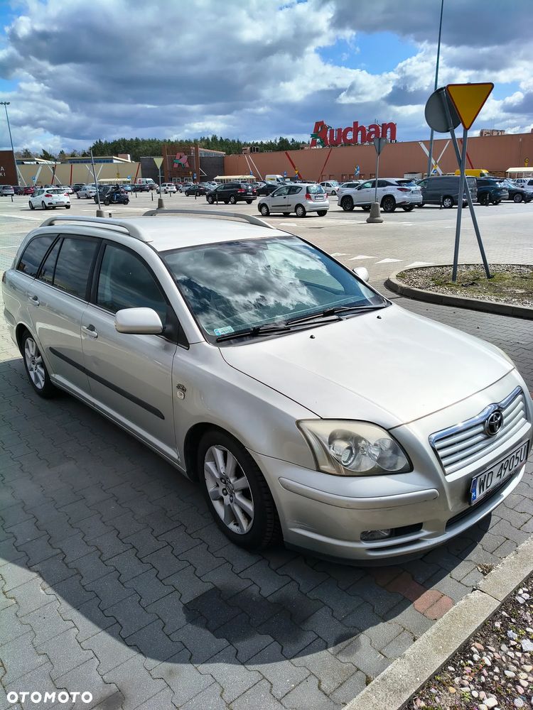 Toyota Avensis 2.0 D-4D High - 4