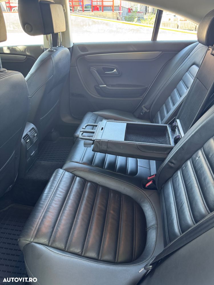 Volkswagen Passat CC - 12