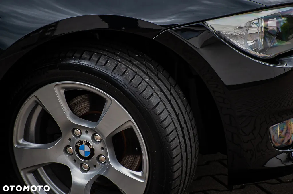 BMW Seria 3 320d DPF Blue Performance Edition Sport - 38
