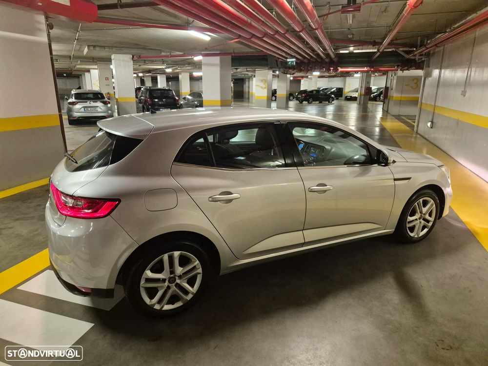 Renault Mégane - 10