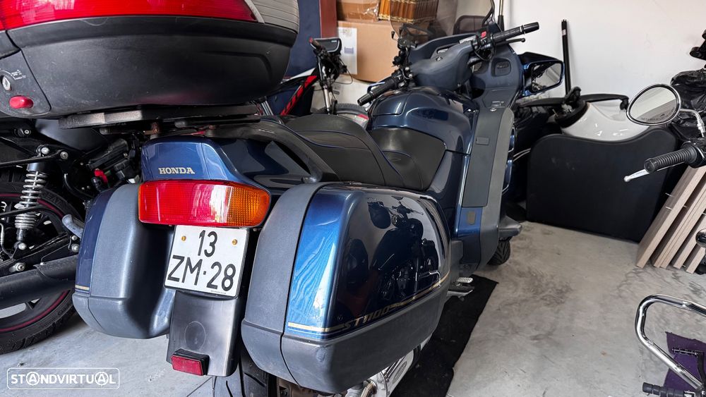 Honda Pan European ST 1100 - 2