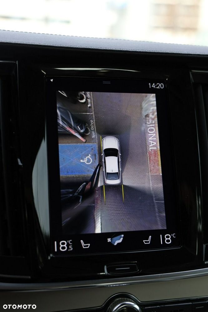 Volvo S90 - 16