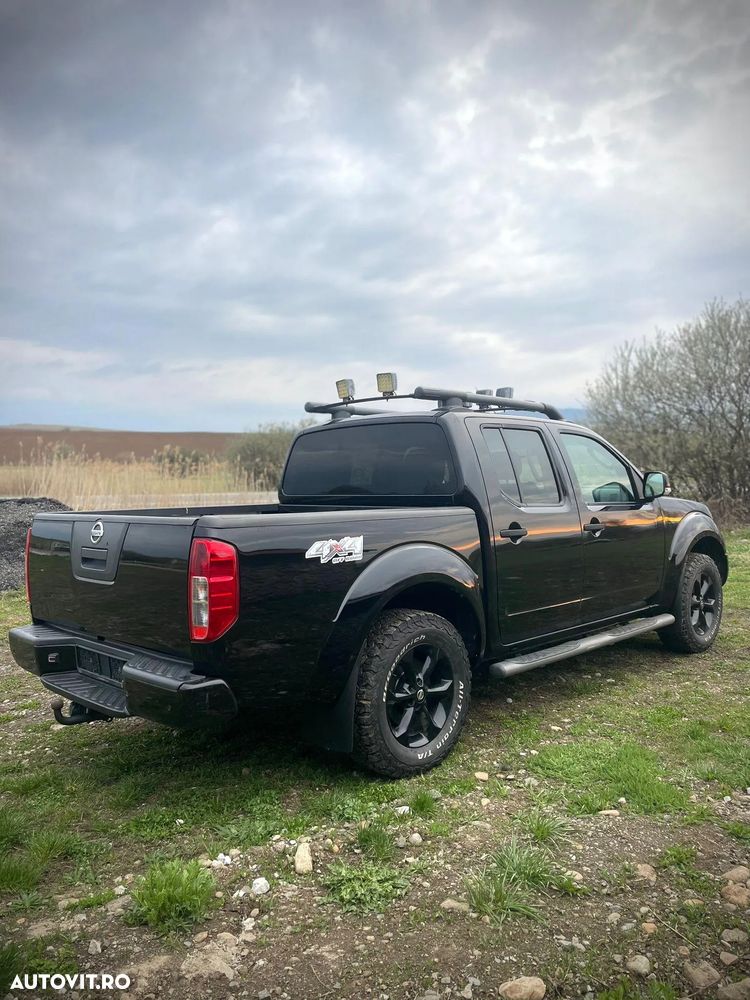 Nissan Navara 2.5 dCi Double Cab Platinum Aut. - 6