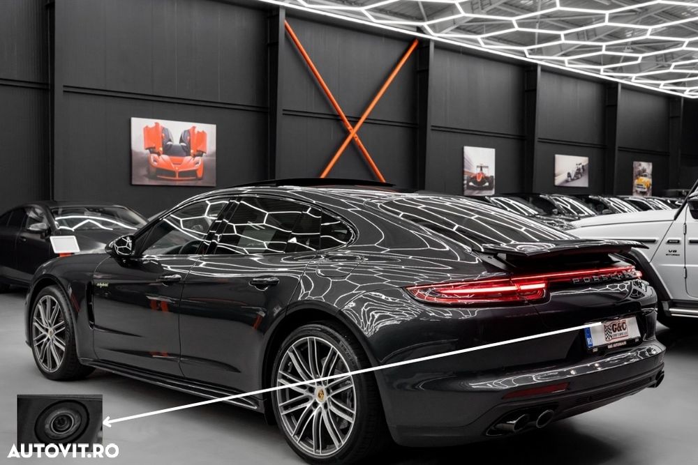 Porsche Panamera 4 E-Hybrid - 4