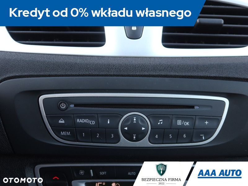 Renault Grand Scenic - 13