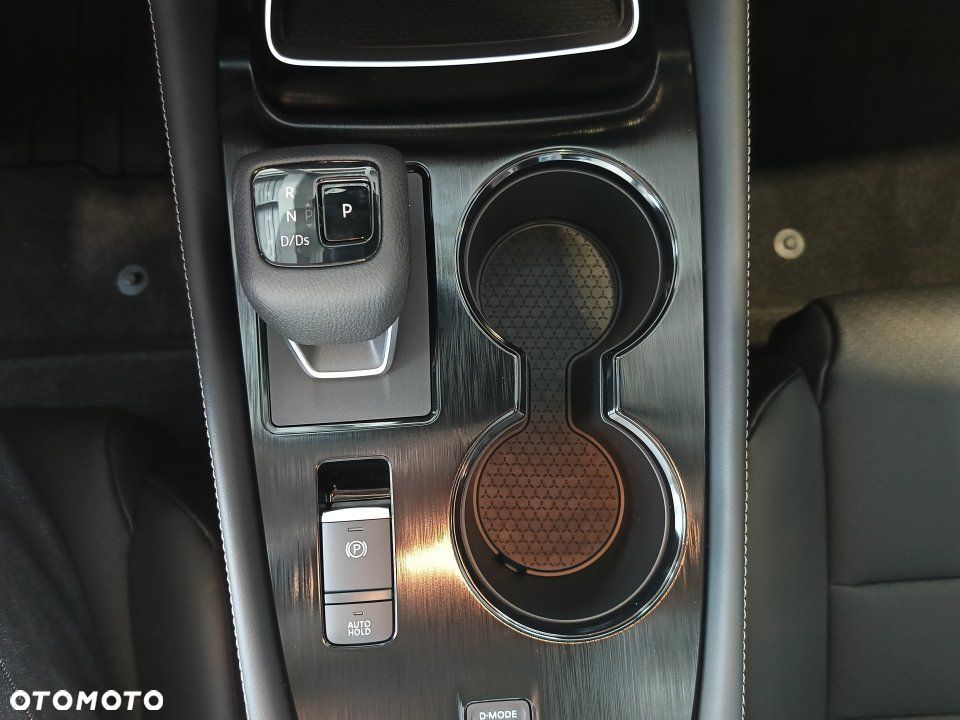Nissan X-Trail - 25